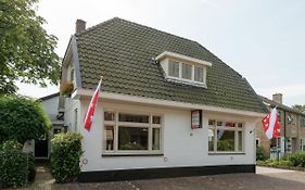 Spacious Apartment near Sea in Bergen